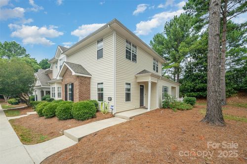 12223 Savannah Garden Dr, Charlotte, NC, 28273-3904 | Card Image