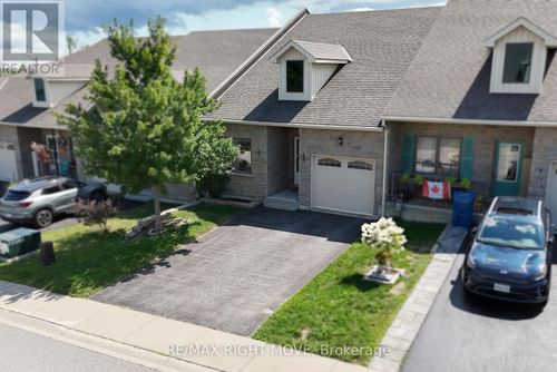 11 Danny Dr, Orillia, ON, L3V0G3 | Card Image