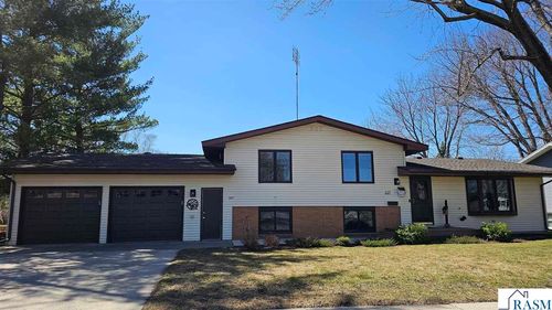 227 Hazelwood Ave, New Ulm, MN, 56073-2023 | Card Image