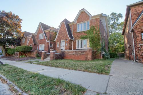 17201 Quincy St, Detroit, MI, 48221-3029 | Card Image