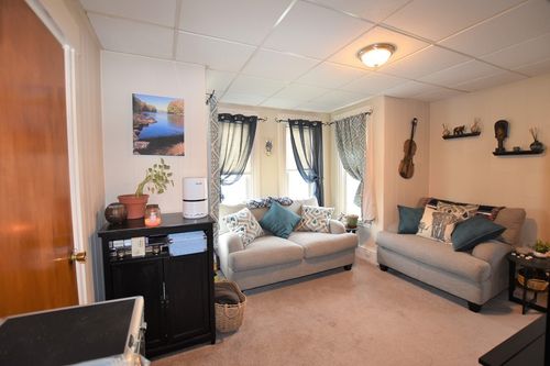 2-32 Floyd St, Waltham, MA, 02453-4208 | Card Image