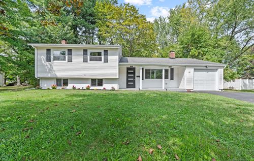 12 Banbury Ln, Bloomfield, CT, 06002-2502 | Card Image