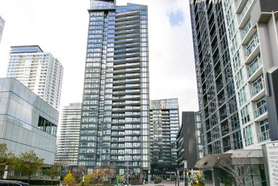 807 - 70 Queens Wharf Rd, Condo with 1 bedrooms, 1 bathrooms and null parking in Toronto ON | Image 2