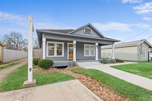 119 Magnolia Blvd, Magnolia, TX, 77355-8529 | Card Image