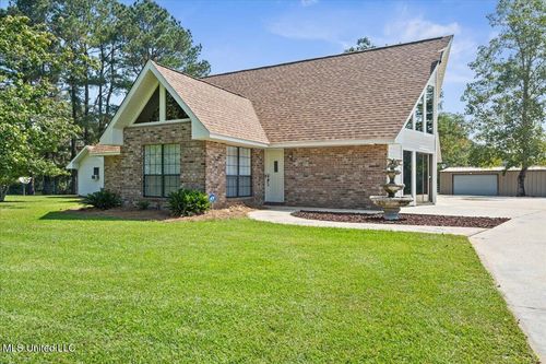7020 Gibson Rd, McComb, MS, 39648-6041 | Card Image
