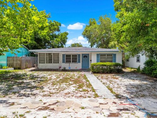 4946 2nd Ave N St Petersburg, Other City - In The State Of Florida, FL, 33710 | Card Image