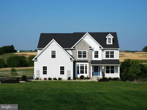 4450 Maple St, Schnecksville, PA, 18078-2912 | Card Image