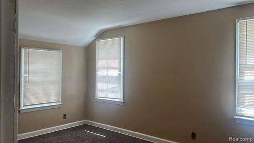 18191 Heyden St, Detroit, MI, 48219-3409 | Card Image