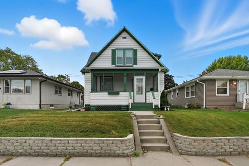 351 12th Ave N, South Saint Paul, MN, 55075-1957 | Card Image