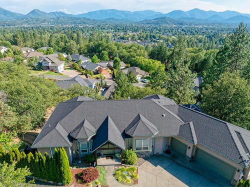 1893 Nw Sunview Pl, Grants Pass, OR, 97526-1297 | Card Image