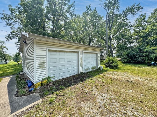 1204 W Reynolds St, House other with 3 bedrooms, 2 bathrooms and 6 parking in Pontiac IL | Image 43