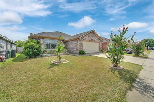 930 Timber Oaks Ln, Arlington, TX, 76010-3551 | Card Image