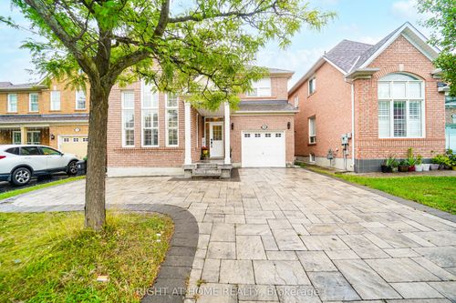 180 Raponi Cir, Scarborough, ON, M1X2C8 | Card Image