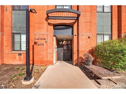 20-3225 Blake St, Denver, CO, 80205-2373 | Card Image