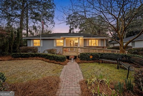 135 E Derenne Avenue, Savannah, GA, 31405 | Card Image