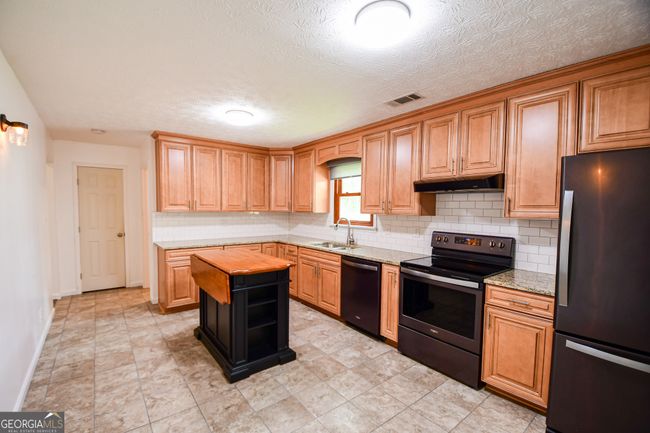 125 Point View Ct, House other with 4 bedrooms, 2 bathrooms and 2 parking in Tyrone GA | Image 10