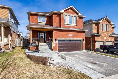 111 Perryview Dr, Port Perry, ON, L9L1T8 | Card Image