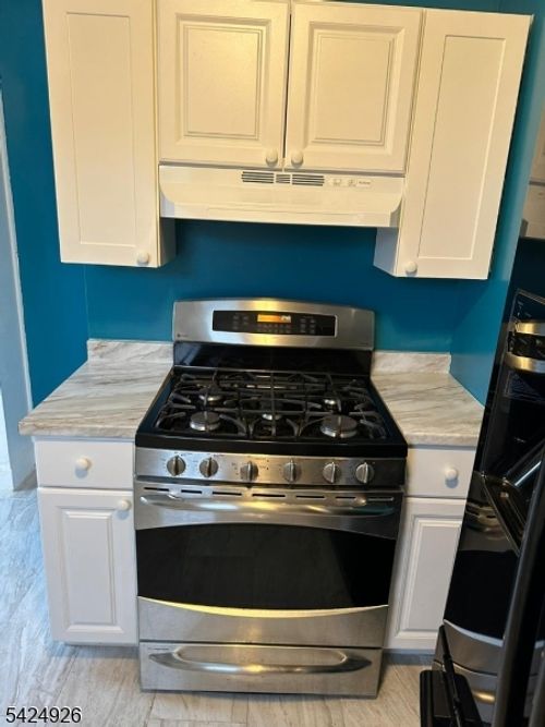 3-100 Peabody Pl, Newark, NJ, 07104-4112 | Card Image