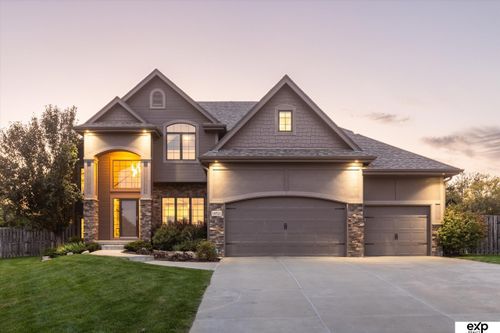 19721 O Cir, Omaha, NE, 68135-3671 | Card Image