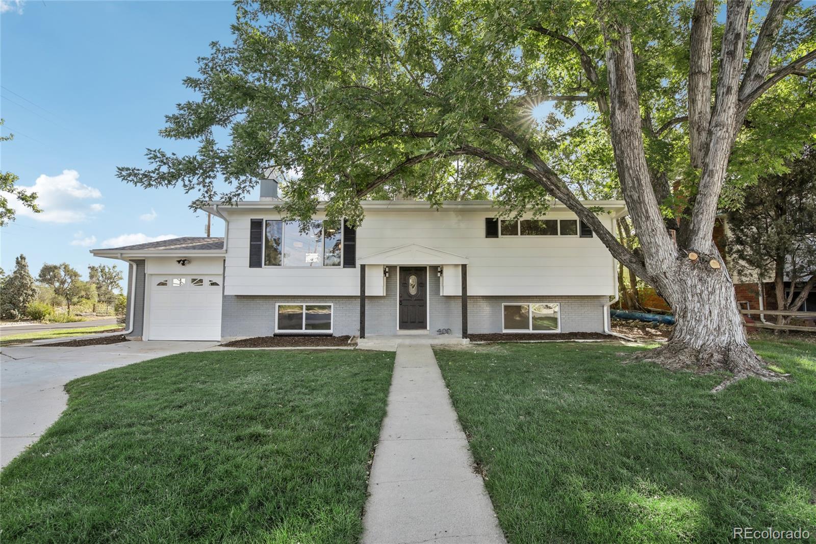 Holland Ct, Lakewood, CO 80226