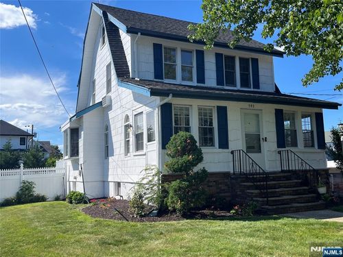 593 Palmer Ave, Maywood, NJ, 07607-1519 | Card Image