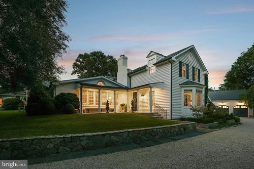 320 Mansion Dr, Alexandria, VA, 22302-2903 | Card Image