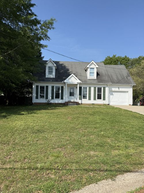 910 Dolphin Ln, Clarksville, TN, 37043-2444 | Card Image