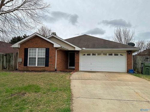 117 Bremerton Dr Sw, Huntsville, AL, 35824-2505 | Card Image