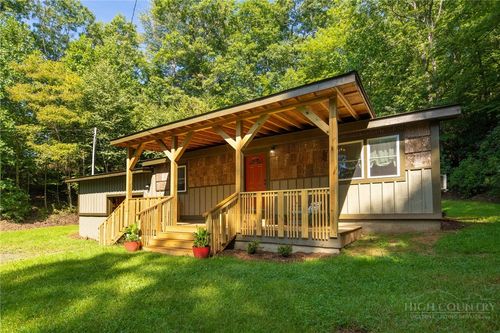190 Hummingbird Ln, Fleetwood, NC, 28626-9423 | Card Image