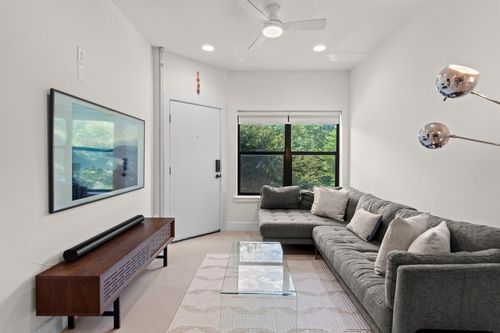 30-1807 Poquito St, Austin, TX, 78702-1354 | Card Image