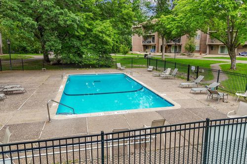 223-3850 Plymouth Blvd, Plymouth, MN, 55446-3294 | Card Image