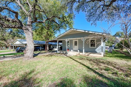 1113 County Road 132b, Kingsland, TX, 78639-3948 | Card Image
