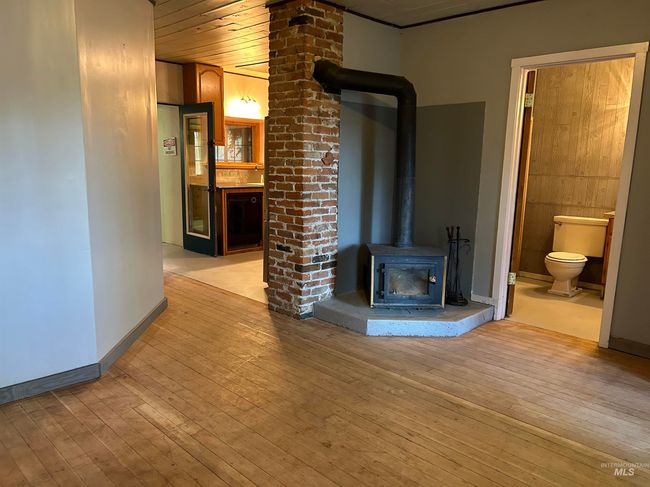 309 E E C St, House other with 3 bedrooms, 2 bathrooms and null parking in Shoshone ID | Image 15