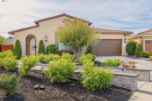 2063 Reserva Ct, Brentwood, CA, 94513-5294 | Card Image