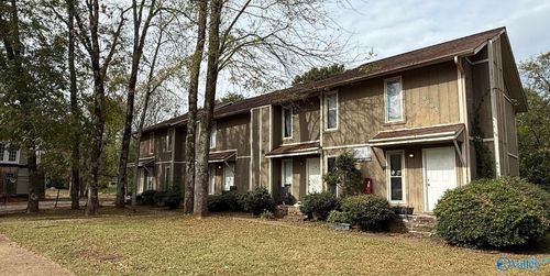 9008 Mahogany Row Se, Huntsville, AL, 35802-3761 | Card Image