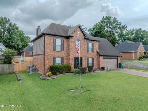 1945 Pecan Meadows Dr, Southaven, MS, 38671-8744 | Card Image