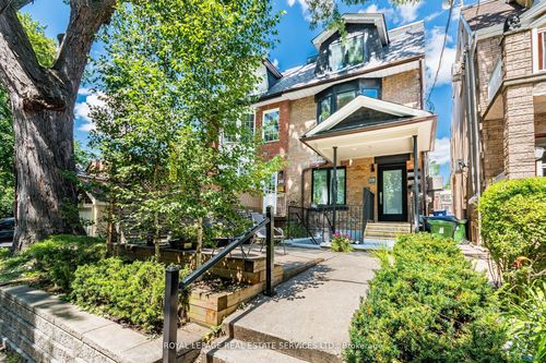 238 Garden Ave, Toronto, ON, M6R1J1 | Card Image