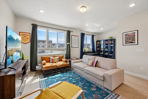 528 S 950 W, American Fork, UT, 84003-4682 | Card Image