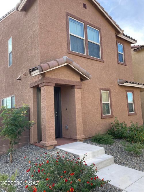 1127 E Cairn Street, Tucson, AZ, 85719 | Card Image