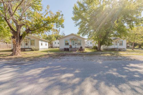 1306 Olive, Winfield, KS, 67156 | Card Image