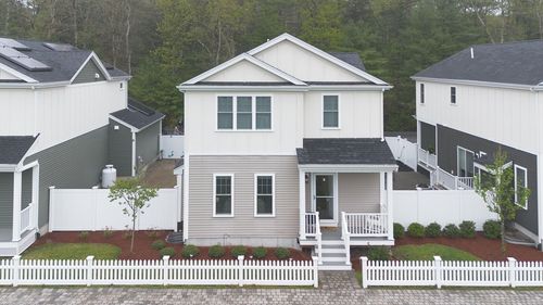 7-35 Cleary Cir, Norfolk, MA, 02056-0199 | Card Image
