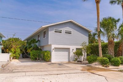 505 Spring Avenue, House other with 4 bedrooms, 2 bathrooms and null parking in Anna Maria FL | Image 2