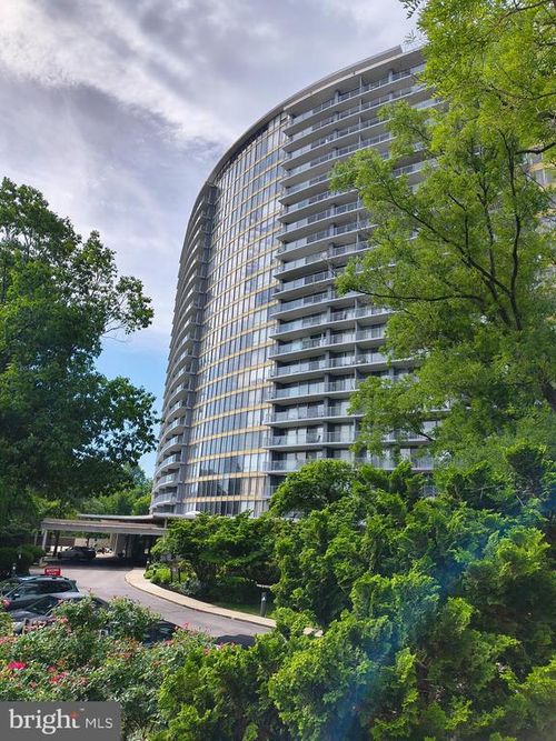 8h-3900 Ford Rd, PHILADELPHIA, PA, 19131-2039 | Card Image