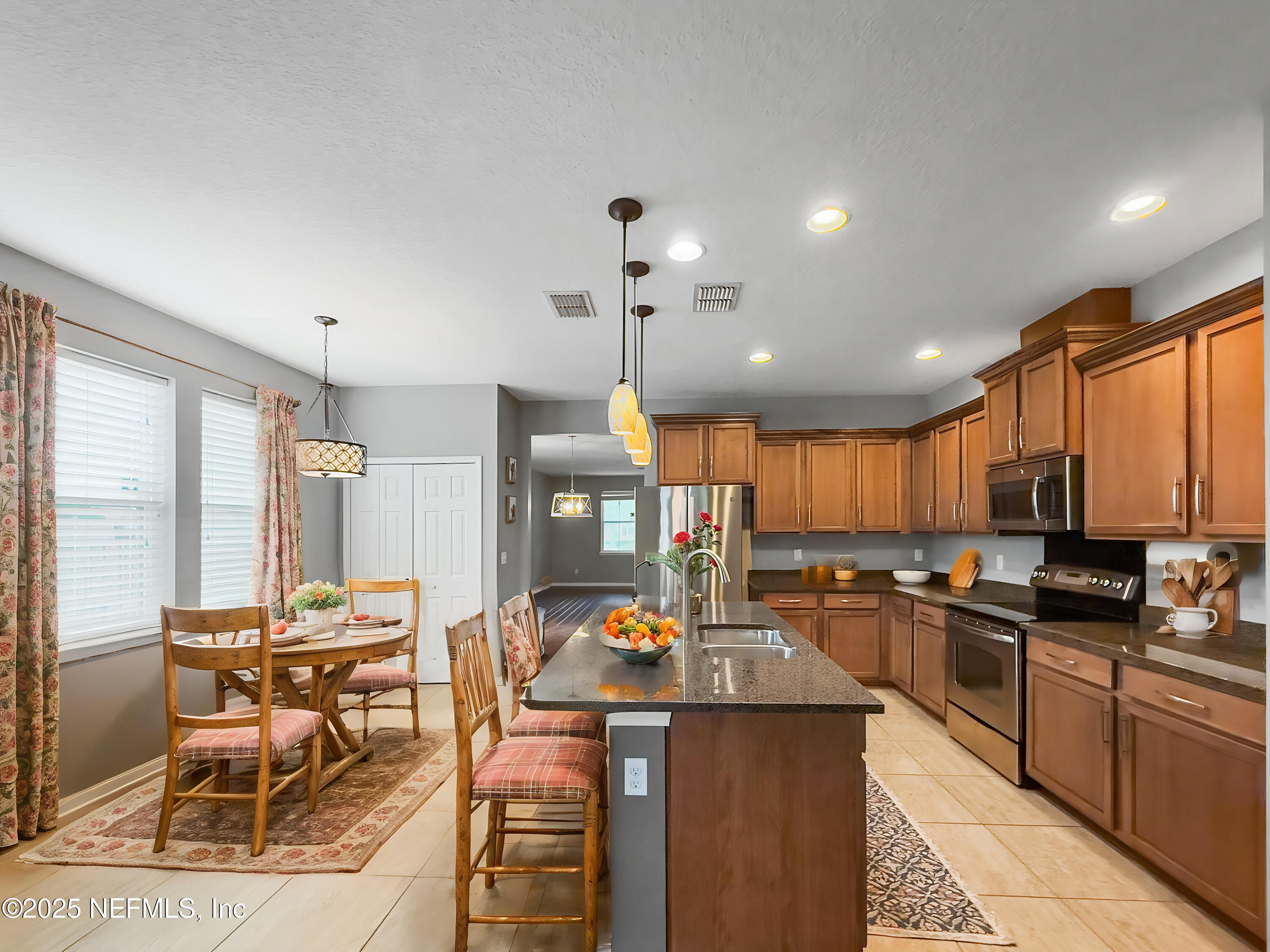 Emilys Crossing Ct, Jacksonville, FL 32257