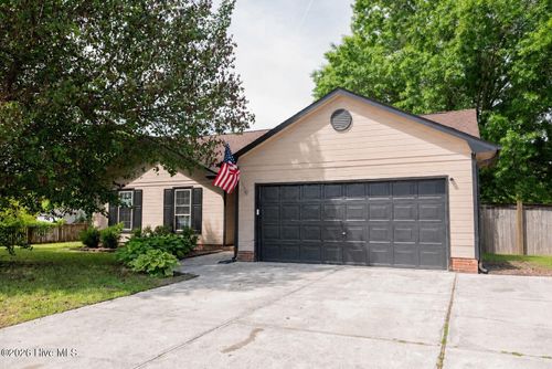 803 Mandarin Trl, Jacksonville, NC, 28540-9634 | Card Image