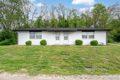 104 & 106 E 6th St, St Jacob, IL, 62281 | Card Image