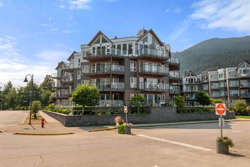 315-378 Esplanade Ave, Harrison Hot Springs, BC, V0M1A3 | Card Image
