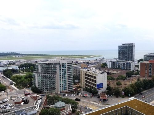 2501-17 Bathurst St, Toronto, ON, M5V0N1 | Card Image