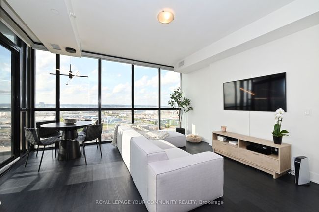 2908 Highway 7, Condo with 2 bedrooms, 2 bathrooms and 1 parking in Vaughan ON | Image 8