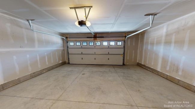 2704 S Spurway Dr, Condo with 4 bedrooms, 4 bathrooms and null parking in Ann Arbor MI | Image 31